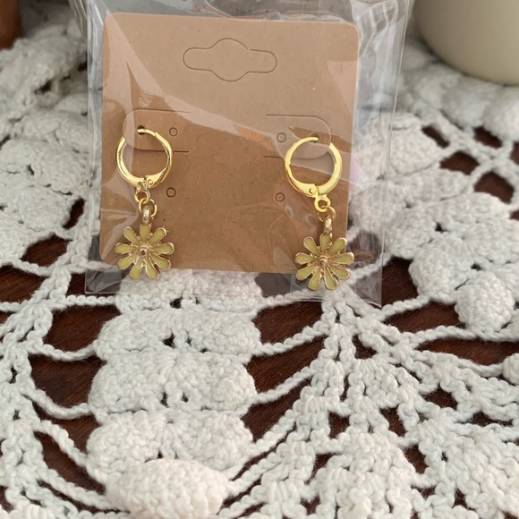 *3 for $20* Yellow and Gold Enamel Flower Huggie Hoop Earrings - Picture 3 of 4